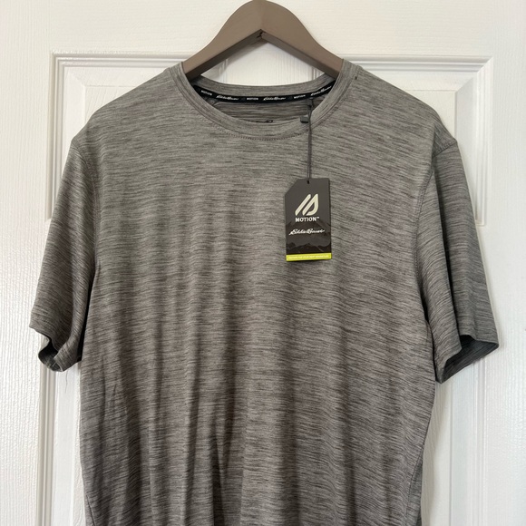 Eddie Bauer Men’s Motion Crew Neck T-shirt - Picture 2 of 5